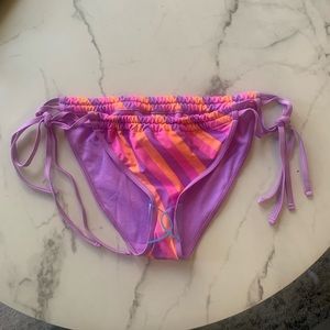 NWOT bikini bottoms